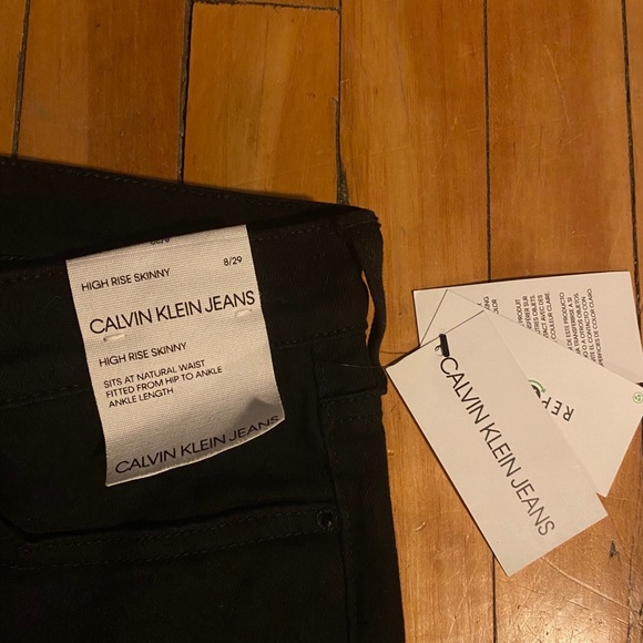 High Rise Calvin Klein Jeans - Picture 5 of 7